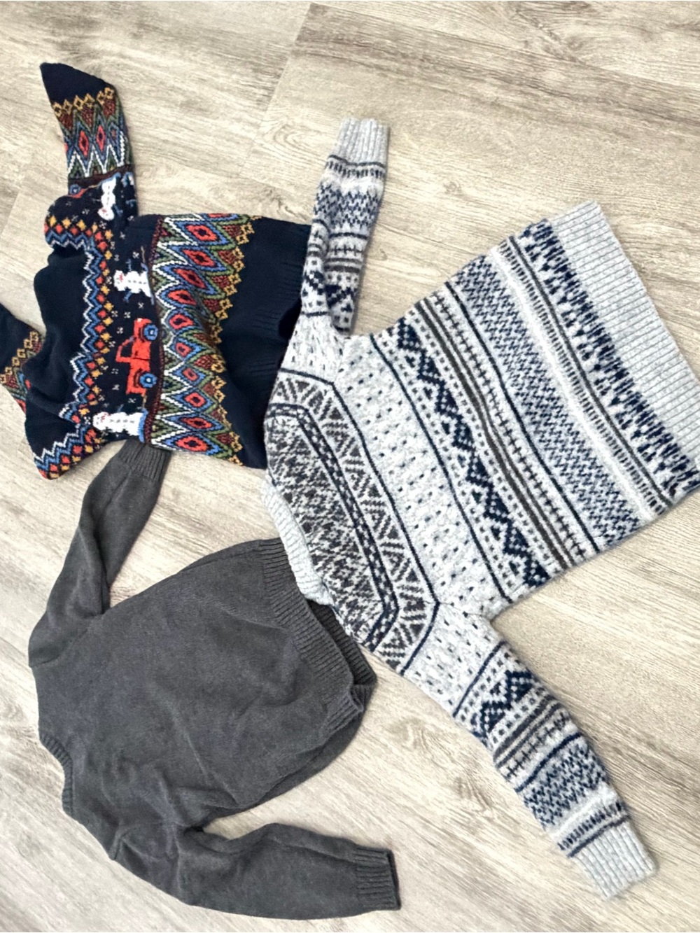 Lot of 3 boys crewneck sweaters size 5
Nordic dinosaur snowman fair isle - Picture 8 of 8